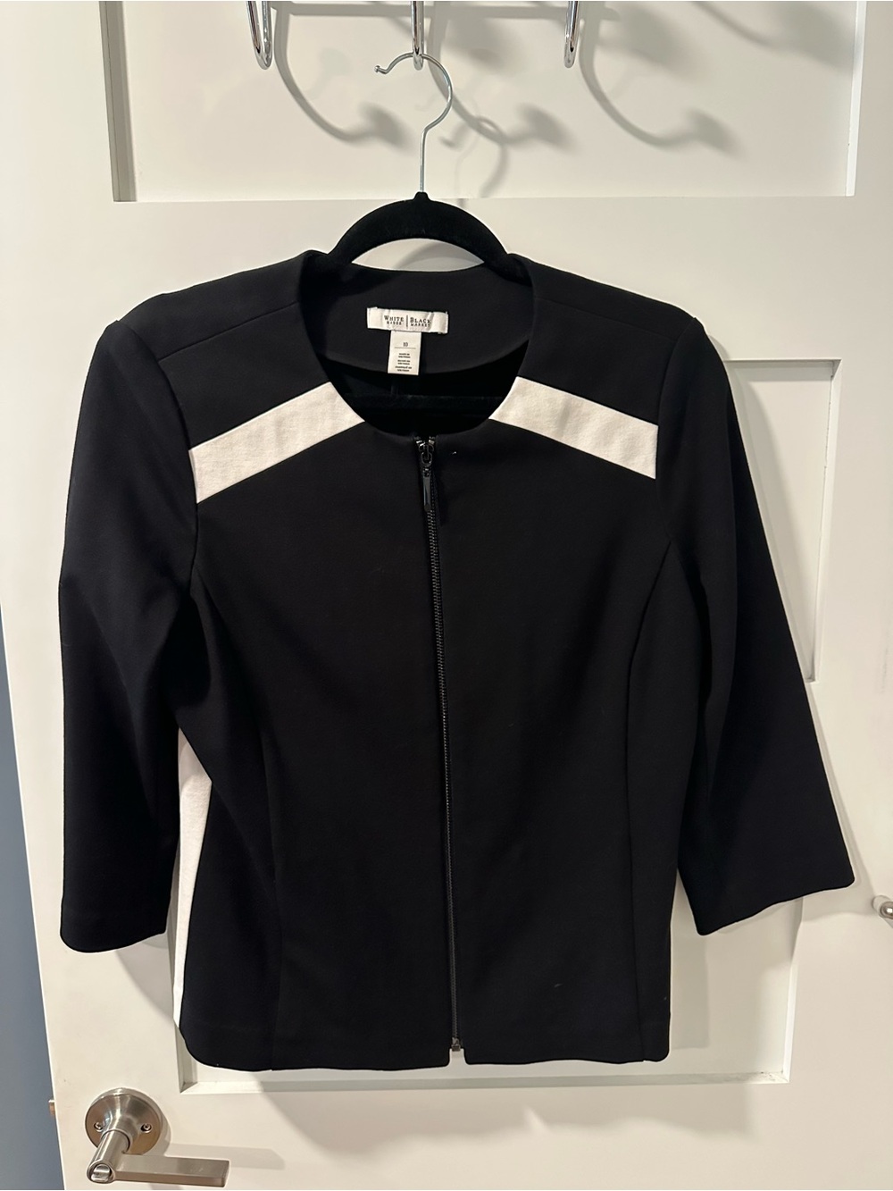 White House Black Market Black and White Zip-Front Blazer